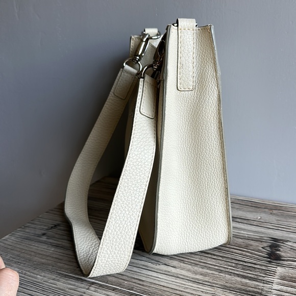 Dooney & Bourke shoulder bag great condition - Picture 5 of 14